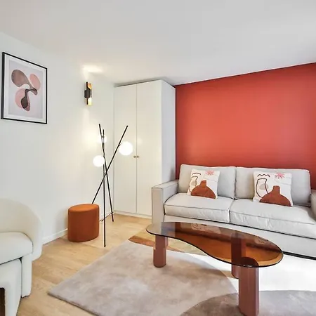 Appartement 2g.studio#jardin Luxembourg#necker#fullequipped *